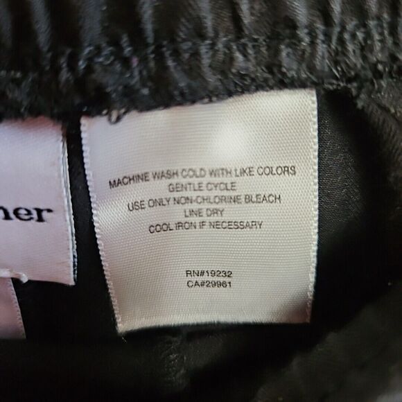 Alfred Dunner Women's 12 Black Pullon Pants Pockets rayon blend 26in inseam - Picture 3 of 11